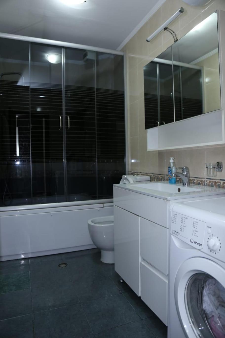 Ergi'S Host Apartment Tiranë Ngoại thất bức ảnh